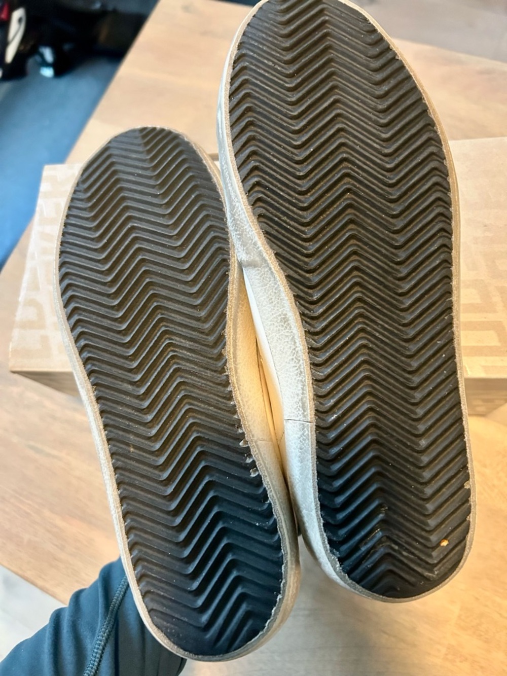 Golden Goose White Leather Sneakers with Gray Star and Laces - Picture 3 of 5